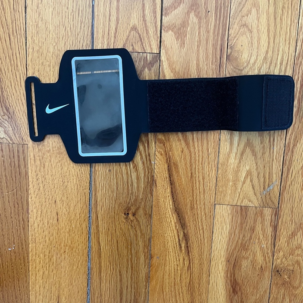 2/$20 - Nike Black Phone Armband Case